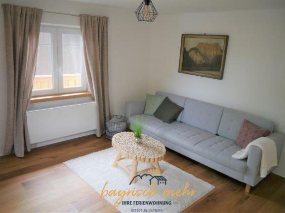 Ihre Ferienwohnung Bayrisch Mehr... Gstadt am Chiemsee Szoba fotó